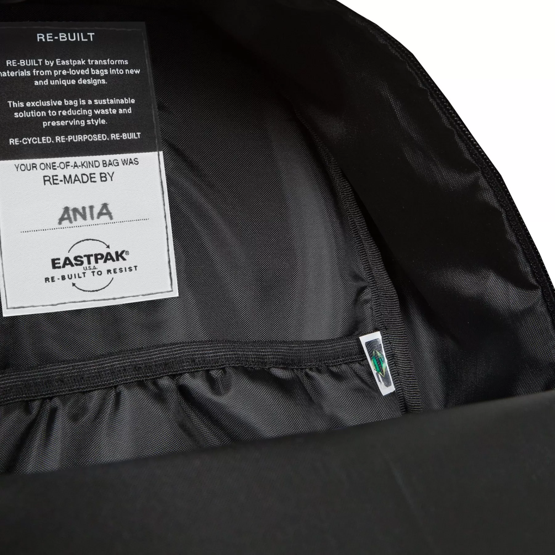 Re-built: Recycled Padded Pak'r®*Eastpak Flash Sale